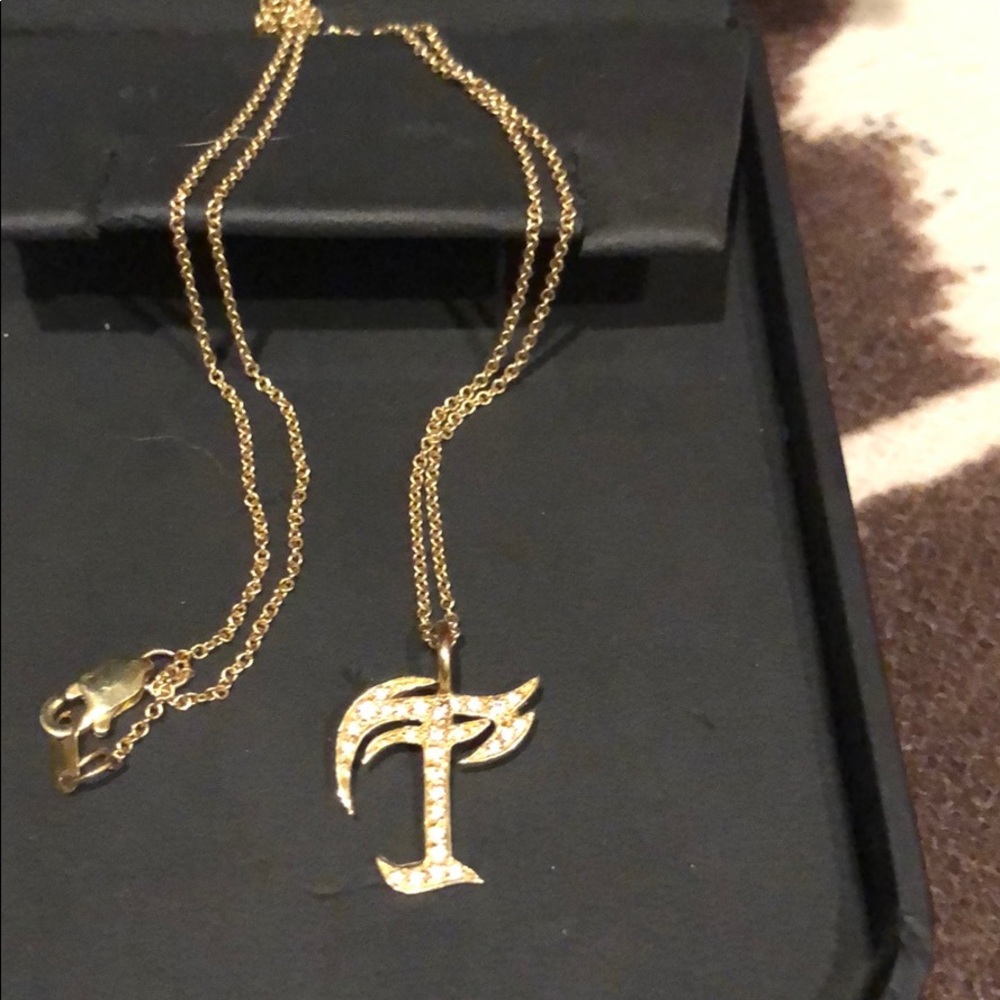 14k .15TW White diamond T initial